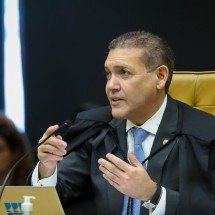 Nunes Marques avalia não votar em sessão sobre Moraes após mensagens de Vorcaro citarem filho