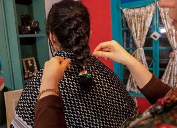Para o cabelo crescer saudável, os folículos capilares precisam de um suprimento estável de nutrientes, incluindo proteínas, vitamina D, ferro e zinco

 -  (crédito: Safin HAMID / AFP)