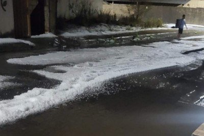 Temporal deixa ruas de cidades mineiras repletas de gelo -  (crédito: Redes sociais/Reprodução)