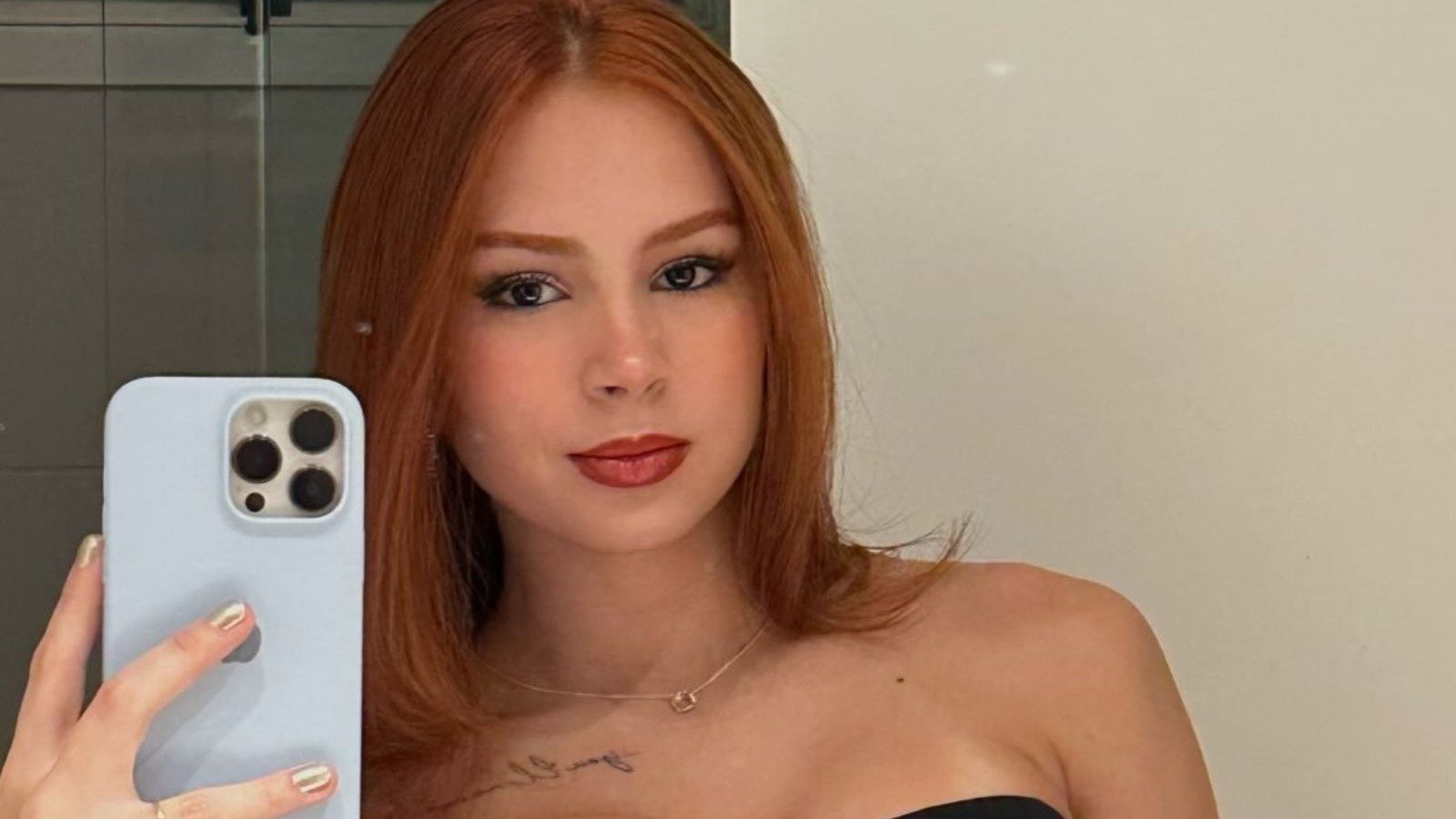 A influenciadora Duda Alves, que viralizou nas redes sociais com v&iacute;deos sobre seu dia a dia, morreu aos 22 anos -  (crédito: Redes sociais)