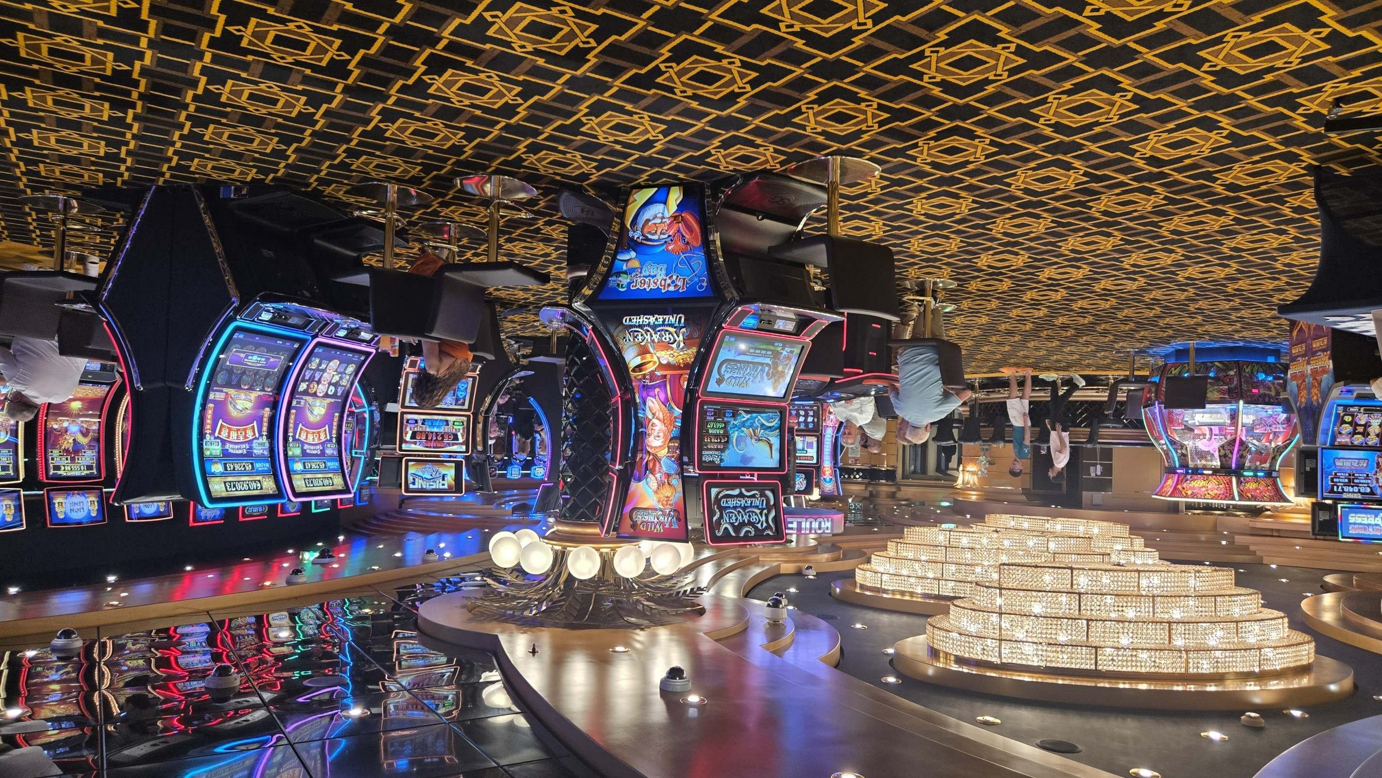 O Royal Palm Casino oferece uma experiência completa de entretenimento com uma grande variedade de jogos-Carlos Altman/EM