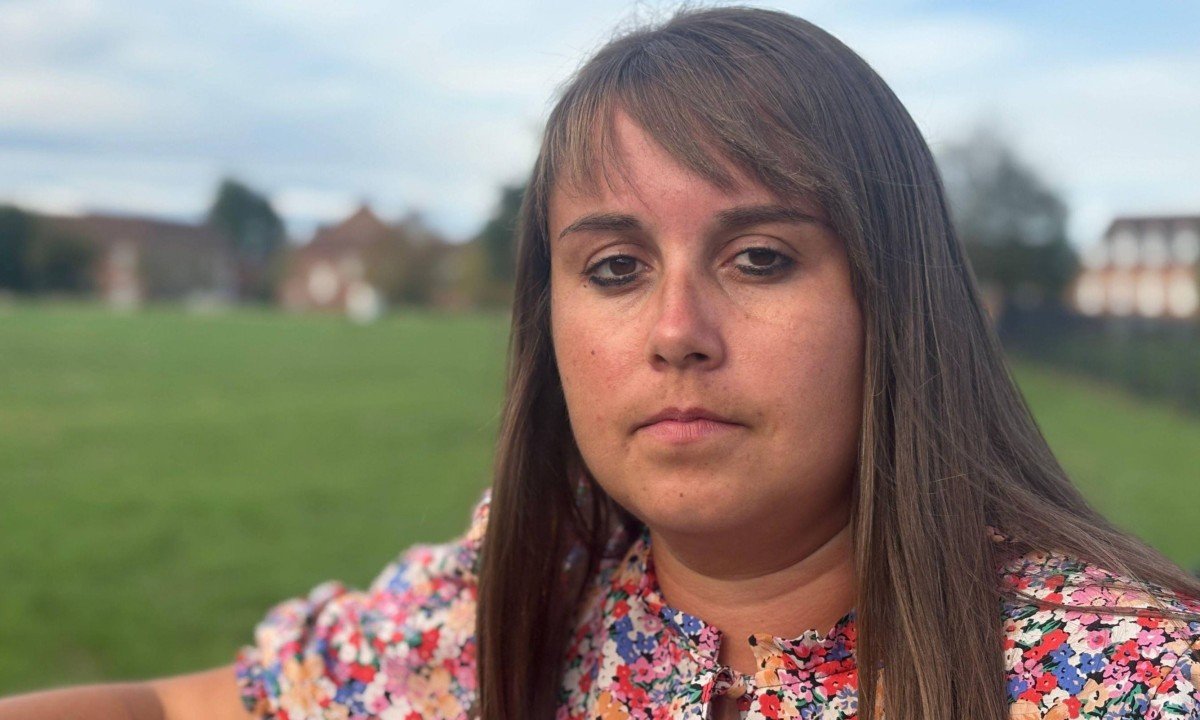 Becky Jones disse que os efeitos de tomar os medicamentos durante anos foram "horrendos" - (crédito: Becky Jones/Arquivo pessoal)