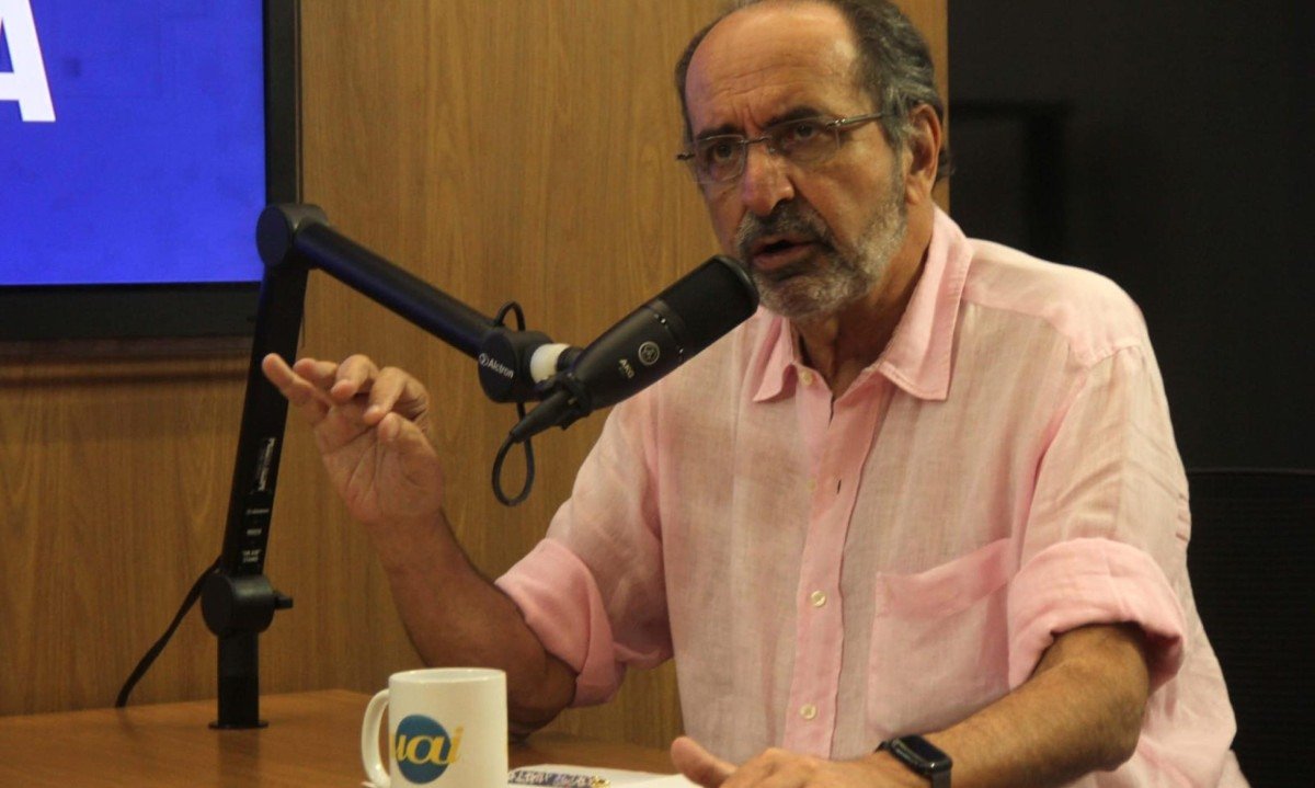 Kalil disse que manterá a posição inclusive em um eventual segundo turno - (crédito: Jair Amaral/EM/D.A Press)