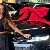  Ex-Panicat compra carro de mais de R$ 1 milhão por causa da maçaneta