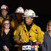Repórter e piloto estão entre os mortos em acidente de helicóptero nos EUA - Blake Fagan / AFP