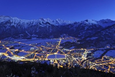 No inverno, Interlaken ganha o cenário perfeito para quem busca neve, esqui, aventura e experiências nas montanhas -  (crédito:  Jost von Allmen/Divulgação)