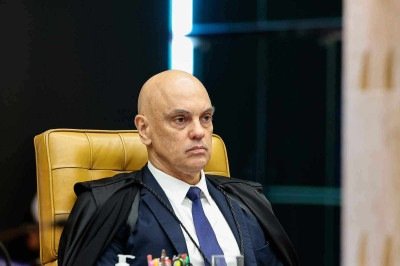 STF encerra suspens&atilde;o de 90 dias e libera visitas de Fl&aacute;vio Bolsonaro ao pai -  (crédito: Rosinei Coutinho/STF)