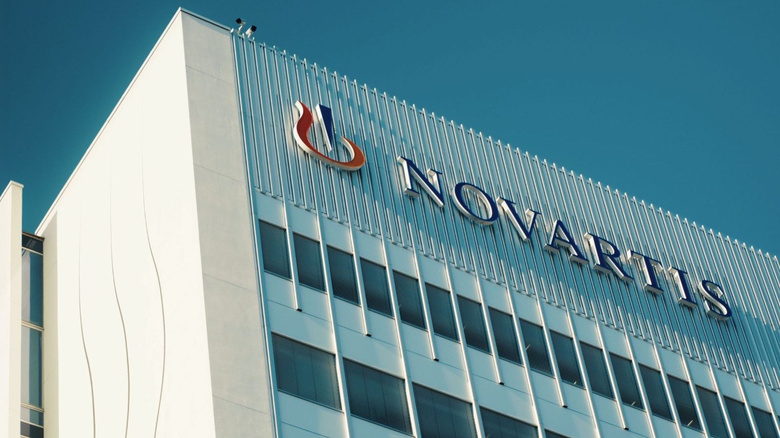 Edif&iacute;cio da Novartis, empresa farmac&ecirc;utica com ensaios cl&iacute;nicos de terapia celular suspensos pela Anvisa -  (crédito: Divulga&ccedil;&atilde;o)