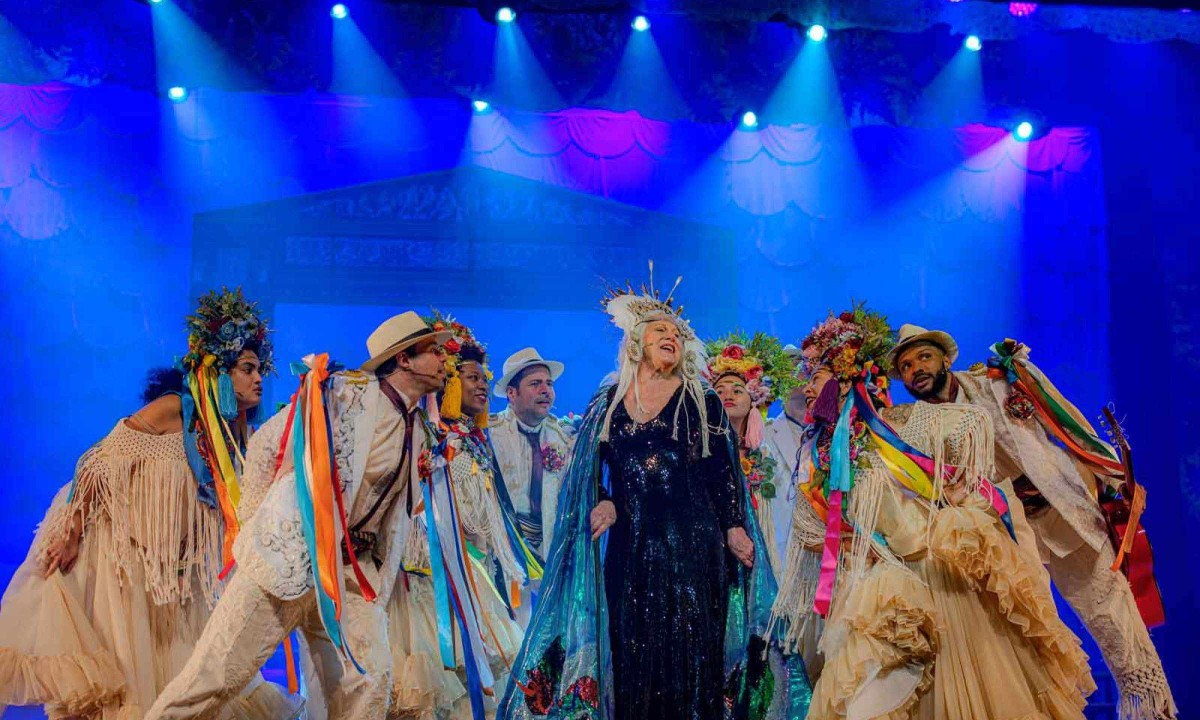 Em "Fafá de Belém, o musical", quatro atrizes interpretam a cantora paraense nas diversas fases da vida e da carreira; montagem tem sessões hoje e amanhã na capital mineira - (crédito: Nill Caniné/Divulgação)