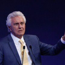 Caiado diz que Brasil está se apaixonando pelos "assaltantes" Lula e Flávio - Sérgio Lima/AFP