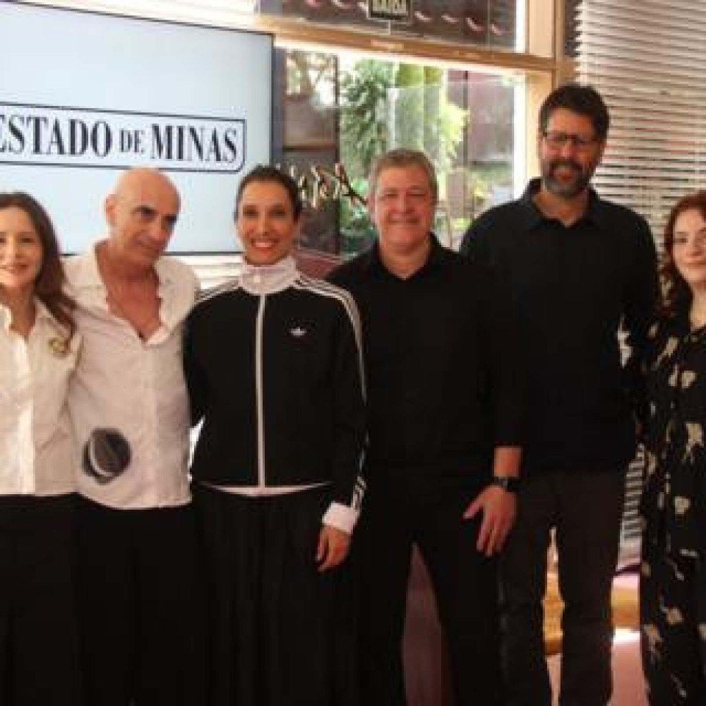 Os profissionais ganhadores mariana queir&oacute;z, fernando godoy, patr&iacute;cia naves,  marcelo fontes, bruno campos e la&iacute;s pizano que representou a paisagista fl&aacute;via d&rsquo;urso