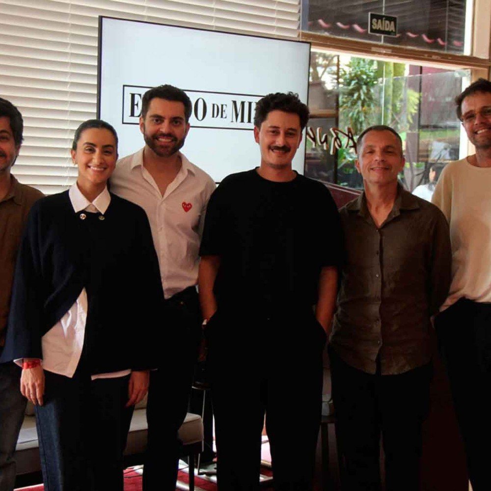 os profissionais ganhadores Marcelo Alvarenga, Luisa Mano,  Maycon Altera, Caio Ara&uacute;jo, Alexandre Rousset, Gustavo Ladeira