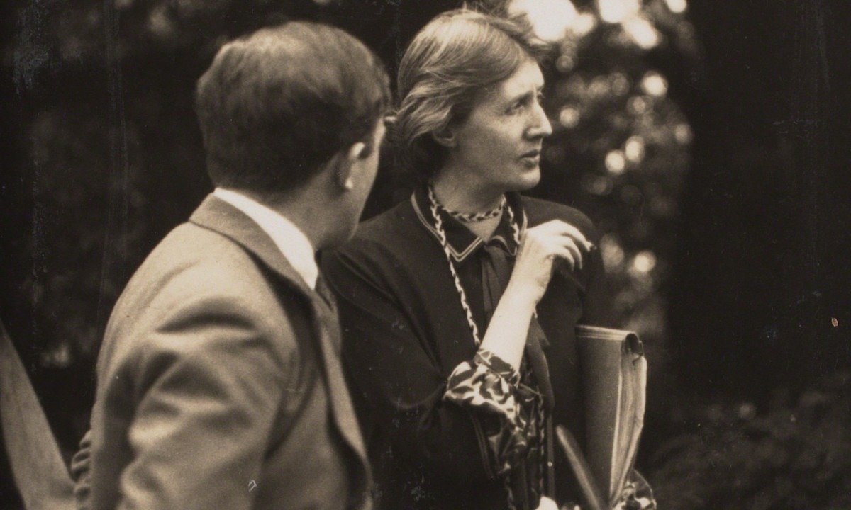 Sir Maurice Bowra e Virginia Woolf - (crédito: Lady Ottoline Morrell/Acervo da National Portrait Gallery de Londres)