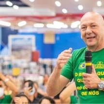 Assédio eleitoral: MPT quer R$ 30 milhões de Luciano Hang após fala contra escala 6x1 - Divulga&ccedil;&atilde;o/Havan