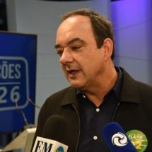 Debate EM/Uai/TV Alterosa: Roscoe critica ausência de adversários