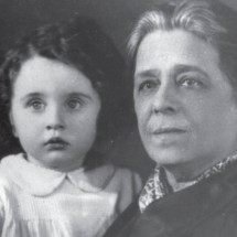 Olga Benário: a vida que sobreviveu em cartas - arquivo/em