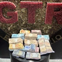 Anel Rodoviário: homem é preso com R$ 248 mil escondidos em fundo falso - PMMG/Divulgação