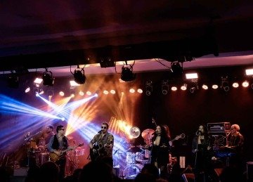 Blitz foi atração de quinta-feira, no Santíssimo Resort -  (crédito: Carla Lima /Divulgação)
