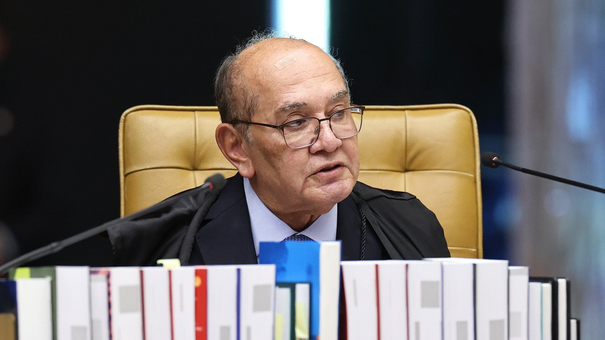 Gilmar Mendes no STF durante a sess&atilde;o em que chamou Mendon&ccedil;a de "pixuleco" e "boneco eleitoral" -  (crédito: Alejandro Zambrana/STF)