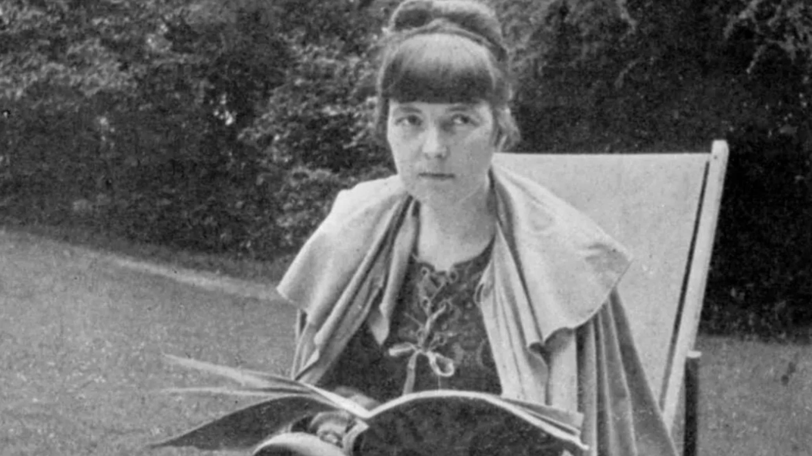 'Domingos de amêndoa' reúne a maior seleção de Katherine Mansfield no país