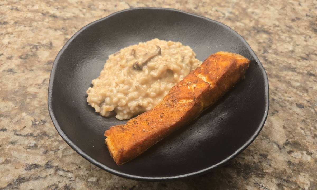 A experi&ecirc;ncia gastron&ocirc;mica &eacute; um dos pontos altos do Clara Arte. Sob a curadoria da pr&oacute;pria CEO Taiza Krueder (chef formada em Paris) oferece card&aacute;pio mineiro e internacional aos h&oacute;spedes