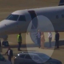 Alexandre de Moraes foi flagrado desembarcando de jatinho de Vorcaro - Reprodução/O Globo