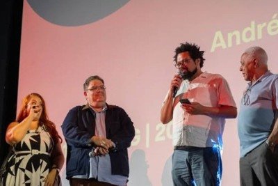 André Novais Oliveira dirigiu o filme 'Se eu fosse vivo... vivia', que venceu o Festival de Brasília -  (crédito: Reprodução/Instagram)