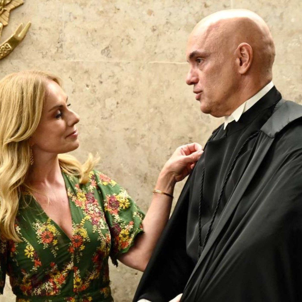Moraes se declara impedido para atuar em ação sobre visitas da esposa a senadores