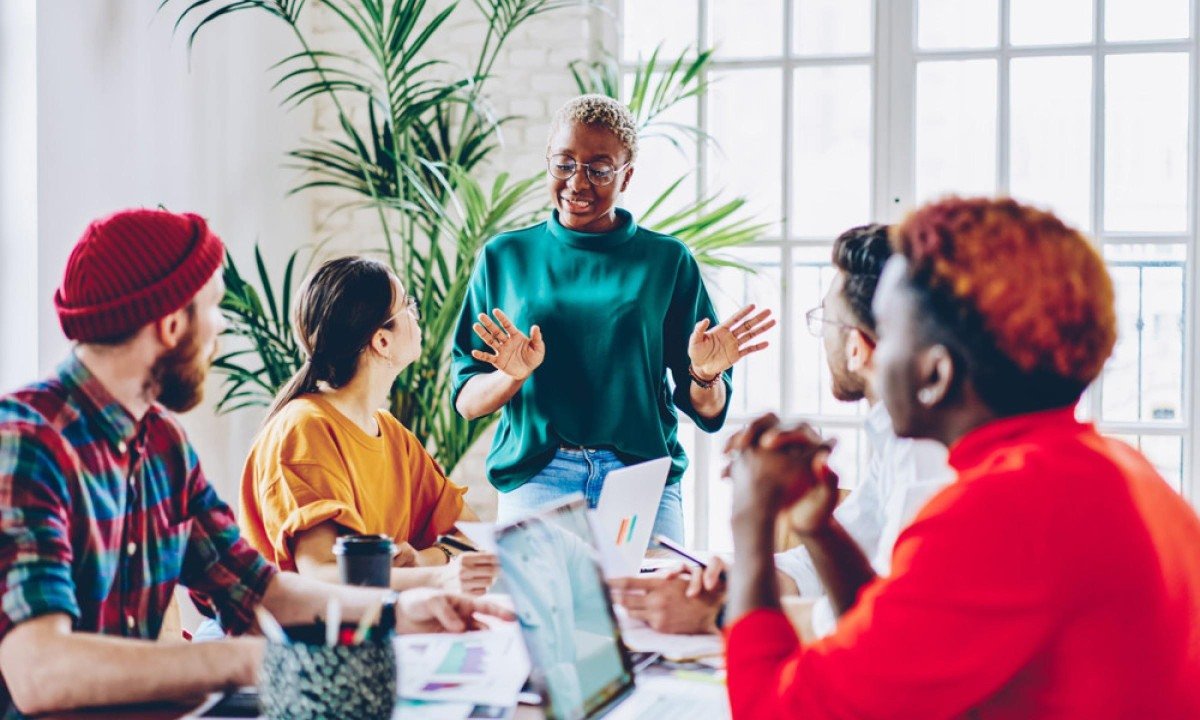 Setembro Amarelo reforça atenção aos riscos psicossociais - (crédito: Shutterstock)