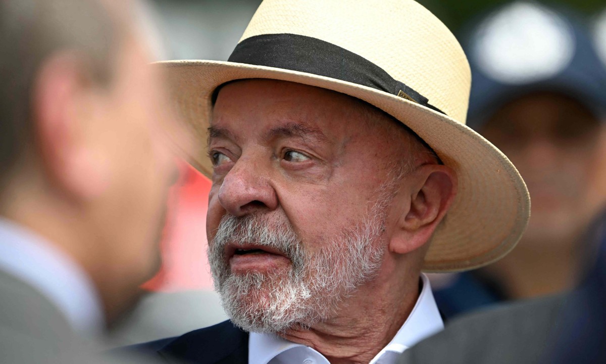 Presidente Lula, alvo de nova pesquisa BTG/Nexus que aponta sua desaprovação em 50% e avaliação do governo em queda - (crédito: MAURO PIMENTEL / AFP)