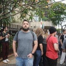 "A esperança é que o melhor seja feito", diz professor durante manifestação - Alexandre Guzanshe/EM/D. A press