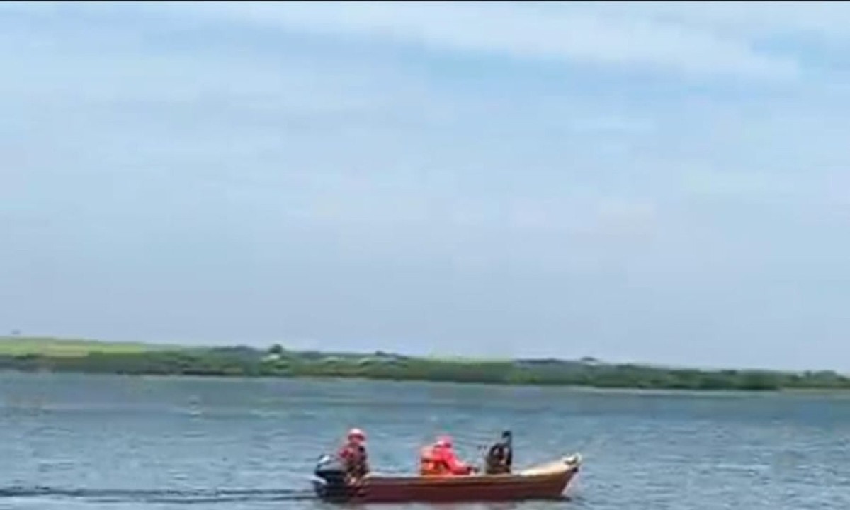 Familiares relataram que eles costumavam voltar até o horário do almoço e que as pescarias geralmente não ultrapassavam quatro horas - (crédito: CBMMG/divulgação)