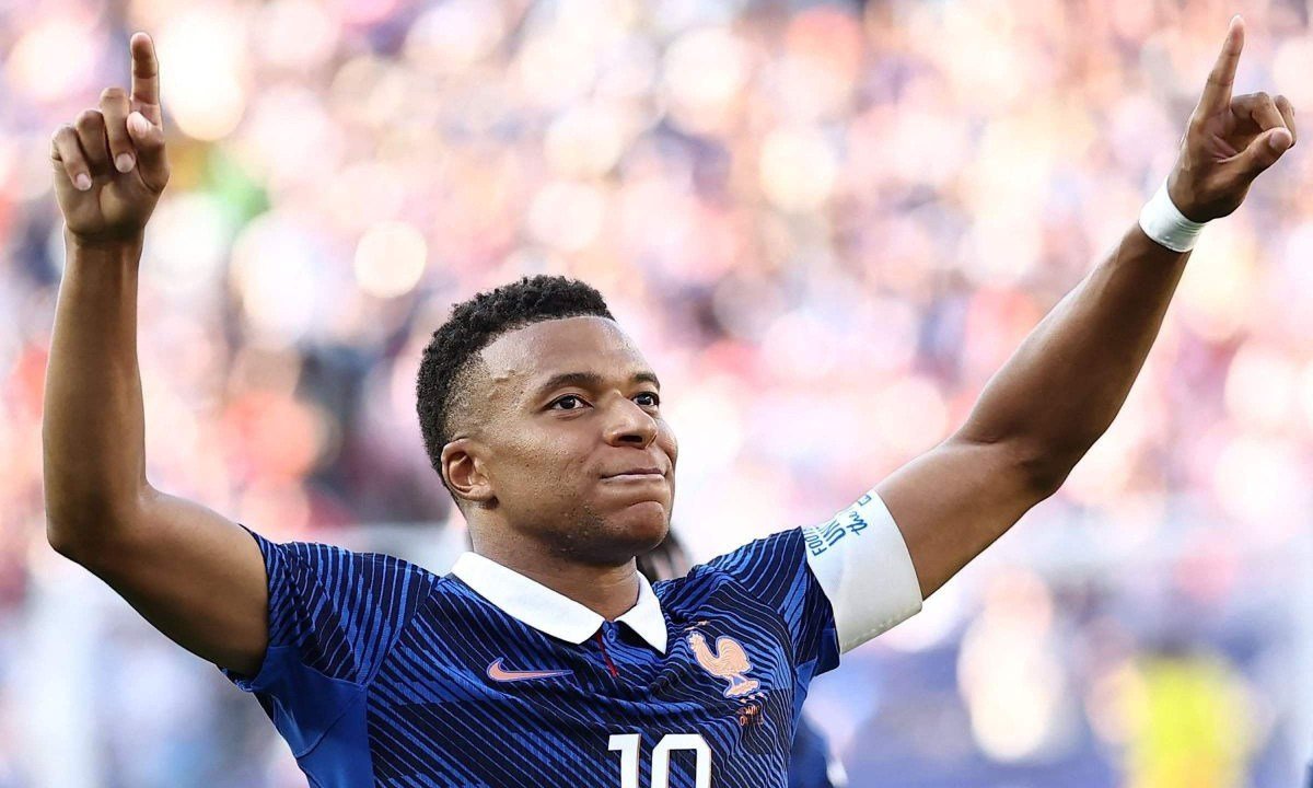 ‘Seria uma decepção não ganhar a Bola de Ouro’, dispara Mbappé - (crédito: No Ataque Internacional)