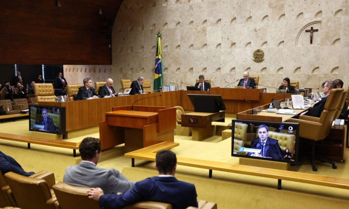 O jogo de empurra para depois das eleições - (crédito: Foto: Alejandro Zambrana/STF)