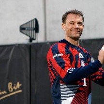 Goleiro se diz melhor que Buffon, Neuer e Casillas