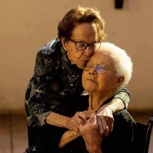 Mostra fotográfica exibe registros de pessoas que chegaram aos 100 anos
