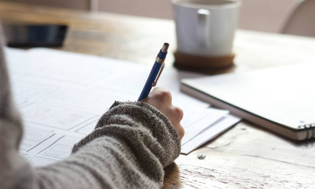 Trabalhadores de MG priorizam estudo de idiomas e tecnologia - (crédito: DINO)