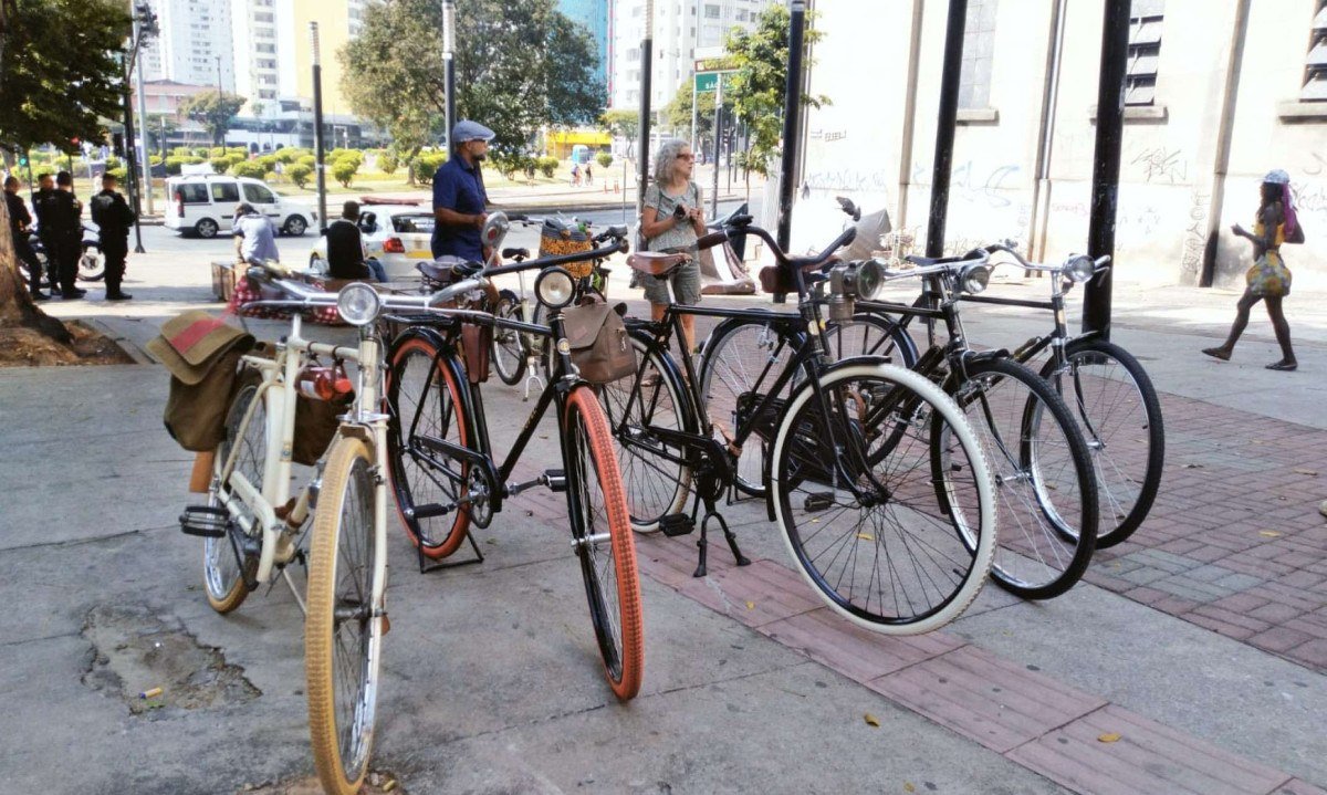 O evento contará com exposições de diferentes modelos de bicicletas, de modelos da Europa e protótipos brasileiros - (crédito: Divulgação/Tweed Ride BH)