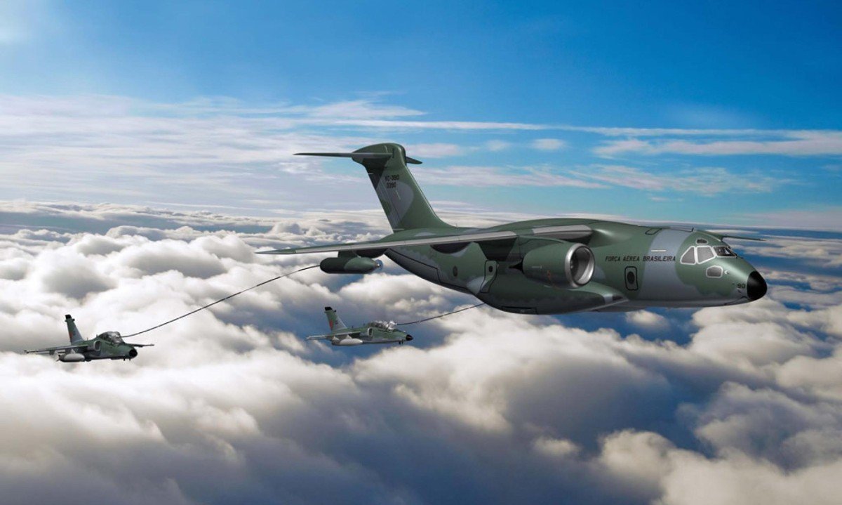 Foto Divulgacao/Embraer. Aviao KC-390 um cargueiro militar que substituiria os ja veteranos KC-130 Hercules, versao de reabastecimento do cargueiro C-130 hercules, da Lockheed. - (crédito: Embraer/Divulgação )
