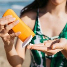 Protetor solar bloqueia realmente a vitamina D? O que dizem os médicos - Magnific
