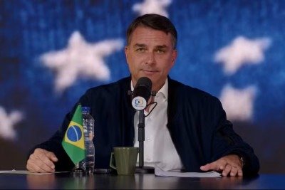 Fl&aacute;vio Bolsonaro faz cr&iacute;ticas ao governo Lula sobre jogos online, ignorando a falta de regulamenta&ccedil;&atilde;o na gest&atilde;o anterior -  (crédito: Reprodu&ccedil;&atilde;o)