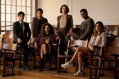 O elenco traz como estrela da produção Marjorie Estiano, que passou a dar aulas de direito depois que sua carreira como advogada entrou em declínio -  (crédito: Júlia Mataruna/Divulgação)