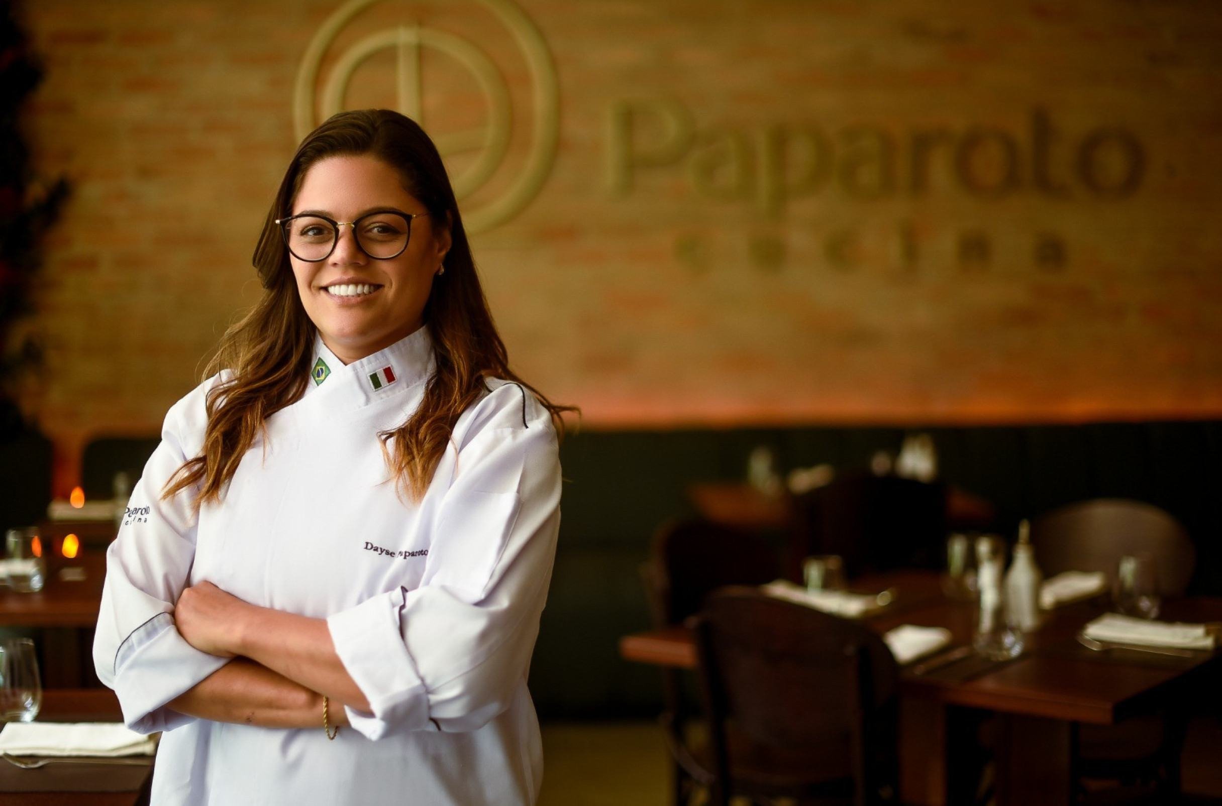 Para garantir o padrão, Dayse Paparoto vai trazer de sua cozinha de produção, em São Paulo, todas as porções da carne que servirá no jantar Para garantir o padrão, Dayse Paparoto vai trazer de sua cozinha de produção, em São Paulo, todas as porções da carne que servirá no jantar
