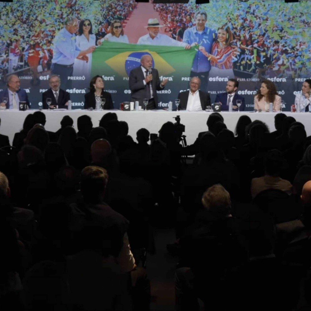 ‘Trabalhador ganhando mais, vocês ganham mais’, diz Lula a empresários