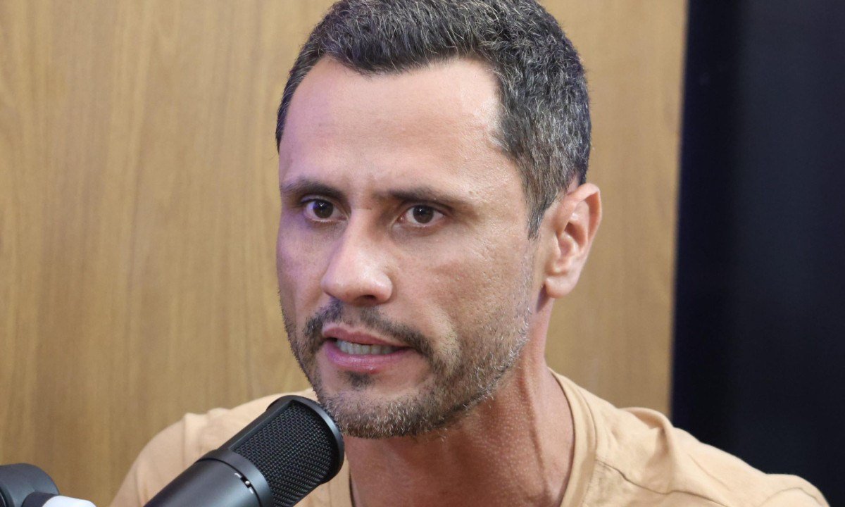 O senador Cleitinho (Republicanos) lidera as pesquisas ao governo de Minas -  (crédito: Marcos Vieira /EM/DA. Press)