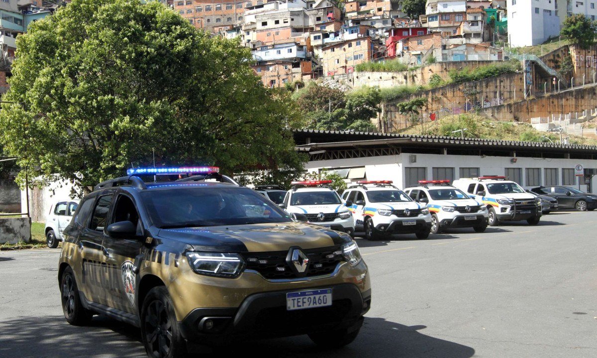 PMMG investiga relação do homicídio com atrito anterior da vítima - (crédito: Jair Amaral/EM)