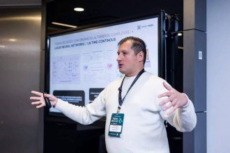A decisão de alto risco não se resolve com mais um dashboard