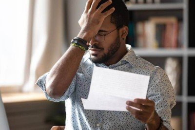 Dívidas acumulam e comprometem sua saúde de formas que você ignora: saiba como o estresse financeiro altera silenciosamente o seu funcionamento cerebral -  (crédito: Tupi)