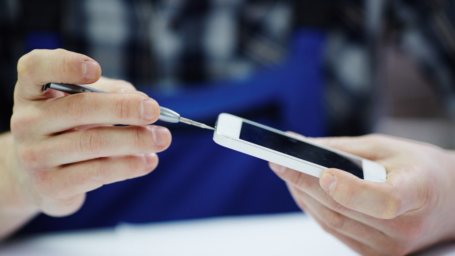 Conserto de celulares ter&aacute; cadastro obrigat&oacute;rio em Belo Horizonte para rastrear proced&ecirc;ncia e combater crimes -  (crédito: Freepik)