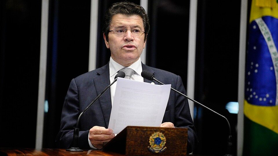 O ex-deputado federal Vict&oacute;rio Galli, autor de projeto sobre Nossa Senhora Aparecida, durante fala no Congresso Nacional -  (crédito: Edilson Rodrigues/Ag&ecirc;ncia Senado)